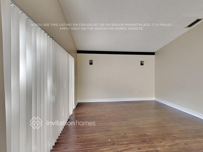 Foto del edificio - 15624 SW 96th Terrace