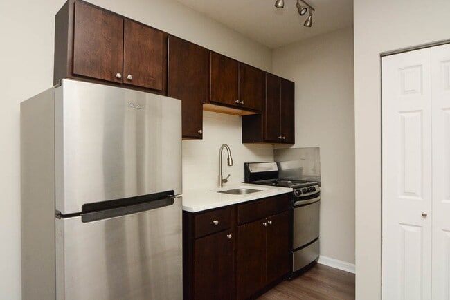 Building Photo - 1627 N Humboldt Blvd