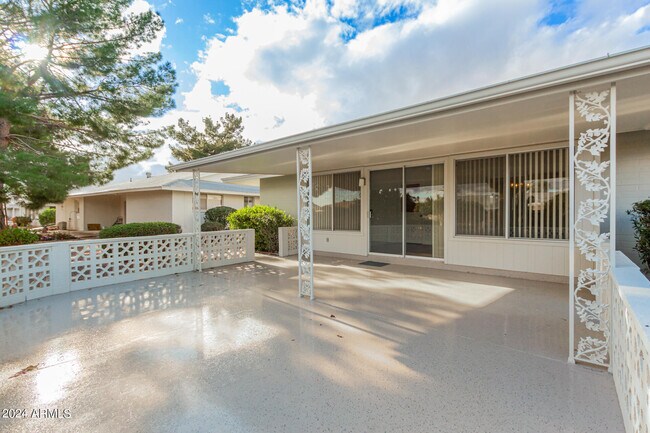 Building Photo - 10725 W El Capitan Cir