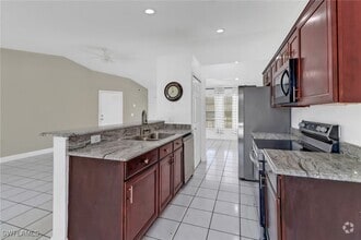 Building Photo - 2540 47th Terrace SW