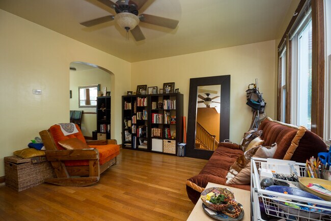 Foto del edificio - 2211 Douglas St NE