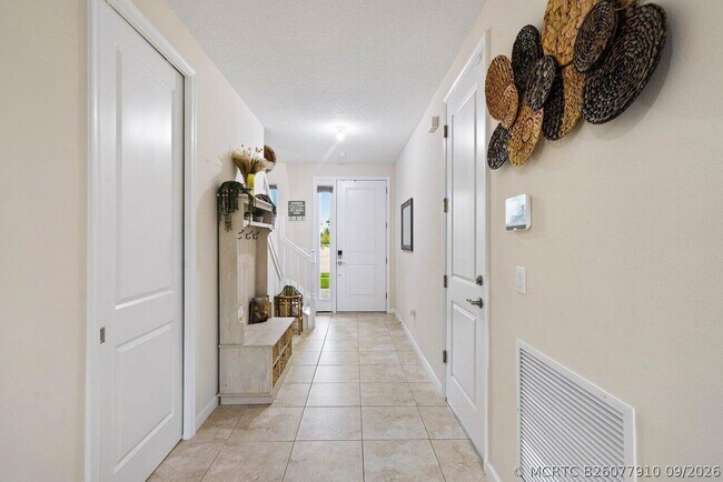 Foto del edificio - 16310 Oakview Dr