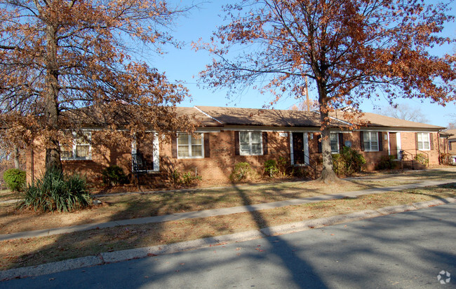 Debbi Dunn 12/4/07 - Randolph Hills Apartments