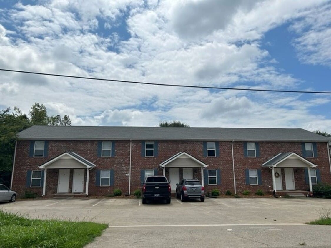 Primary Photo - 292 Raleigh Drive