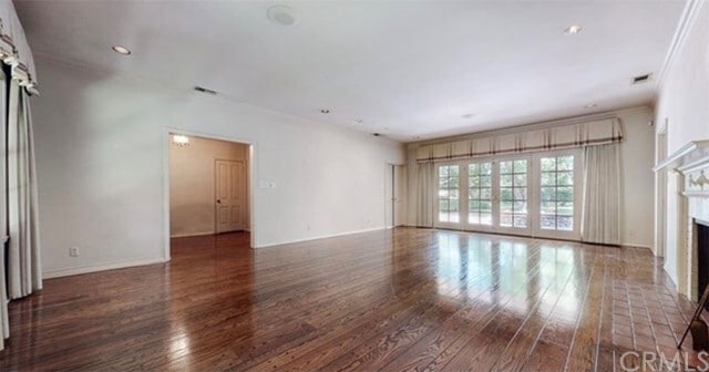 Building Photo - 2134 S Oak Knoll Ave