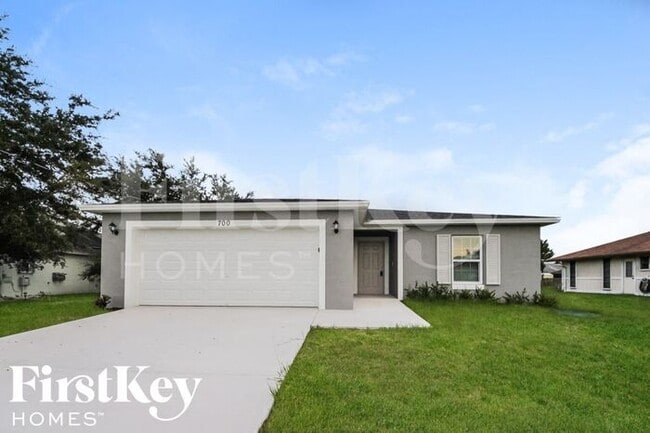 Building Photo - 700 SW Saragossa Ave