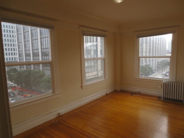Primary Photo - 508 Larkin St