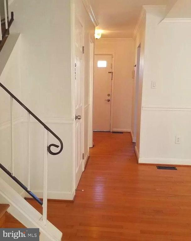 Foto del edificio - 7415 Rhondda Dr