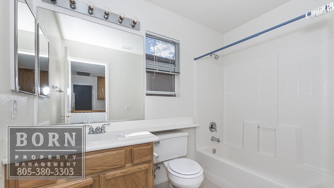 Building Photo - 5624 Sienna Way