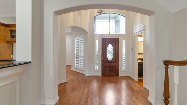 Foto del edificio - 14918 Plantation Oak Dr