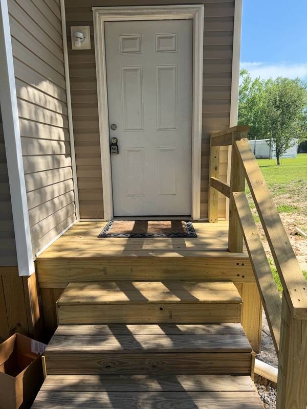 Foto del edificio - 808 Annie Pearle Ln