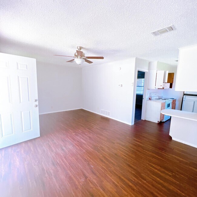 1520 Shiloh St, Paris, TX 75460 House Rental in Paris, TX