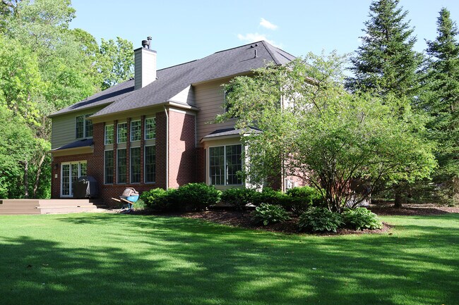 Foto del edificio - 9305 Amherst Dr
