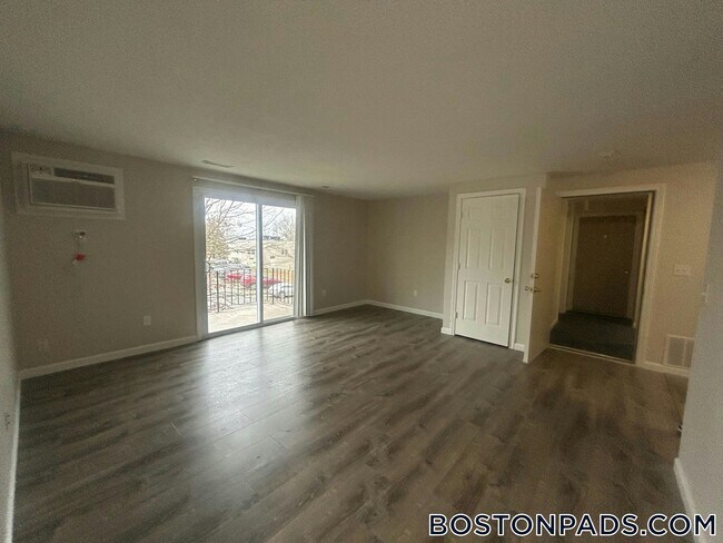 Foto del edificio - 4516 N Main St