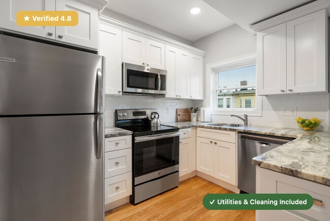 Building Photo - Furnished Bedroom with Private Bath in East Boston