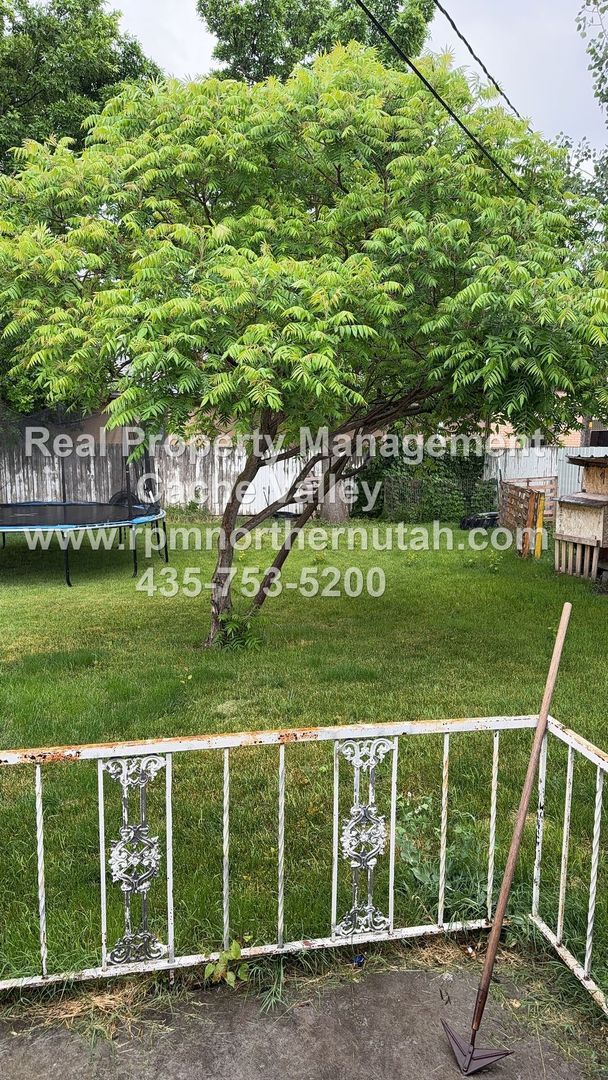 Foto del edificio - Beautiful 5 Bedroom Home in Lewiston available NOW!
