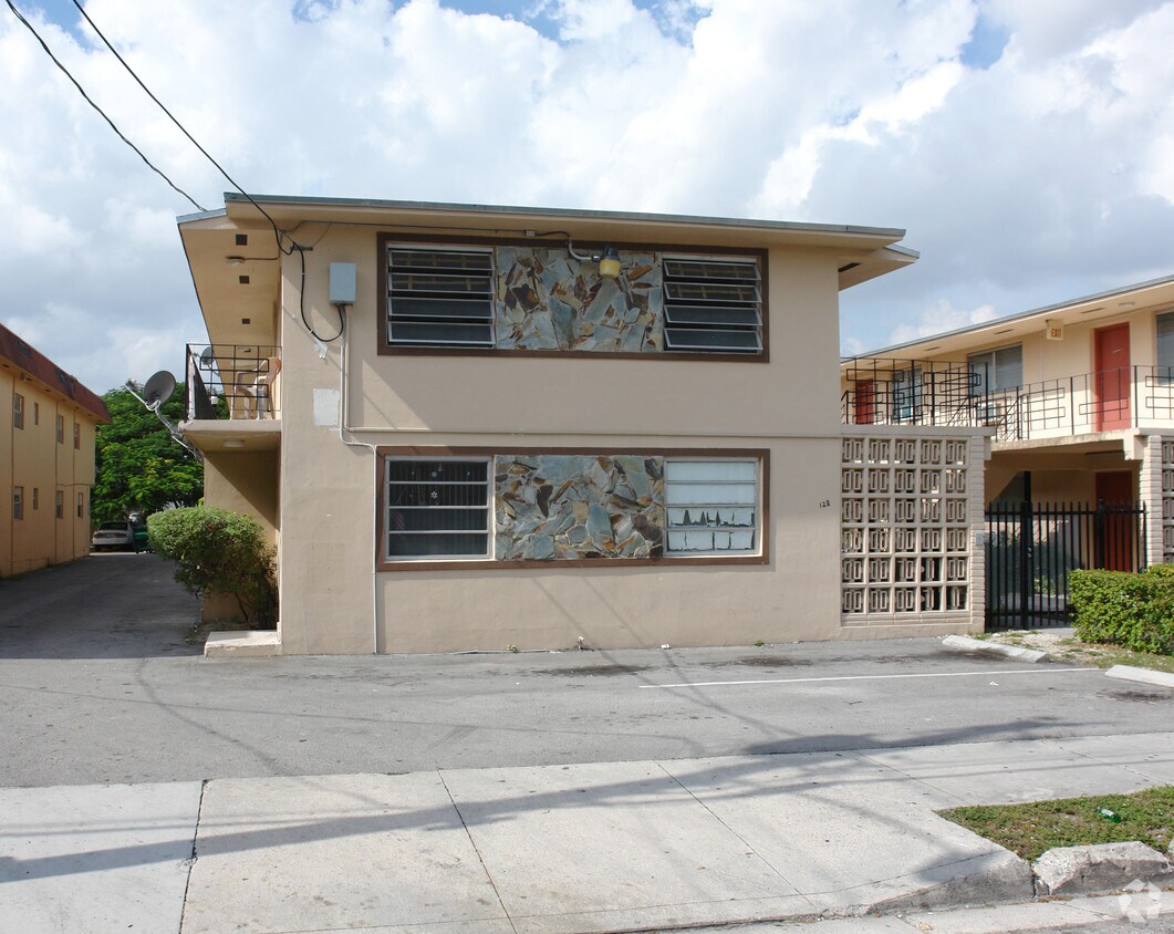 Foto principal - Joe's Garden Apartments