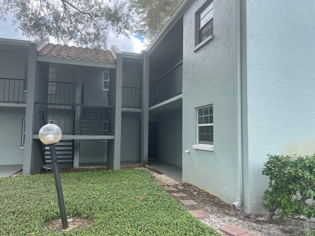 Foto del edificio - 2812 Somerset Park Dr