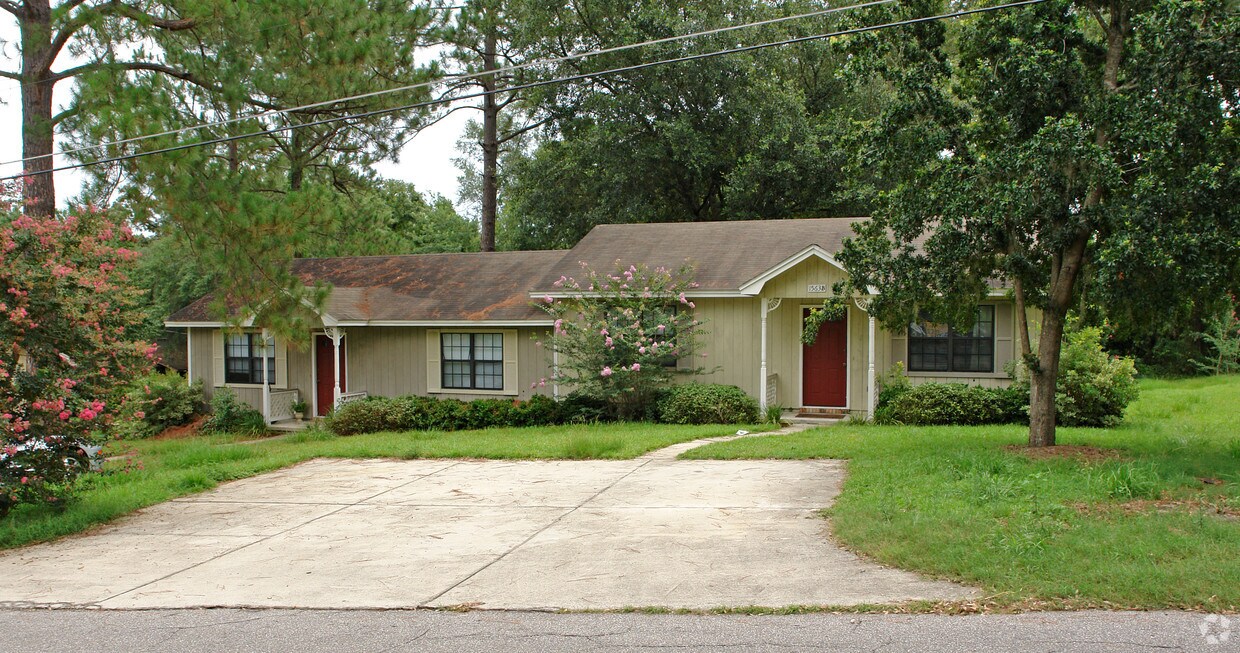 Building Photo - 1563 Coombs Dr