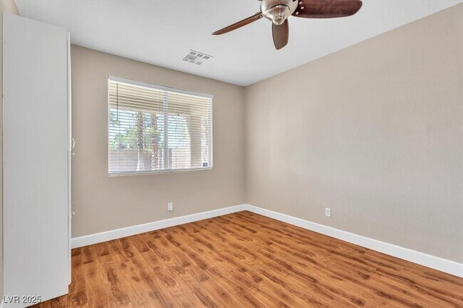 Foto del edificio - 5187 Caprock Canyon Ave