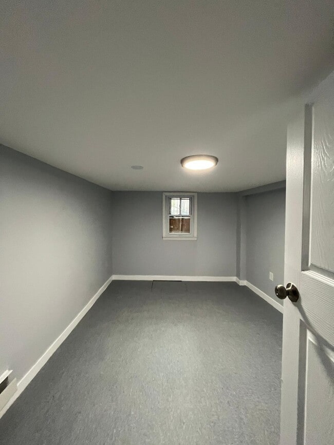 Building Photo - 9 Saint Pauls Ave