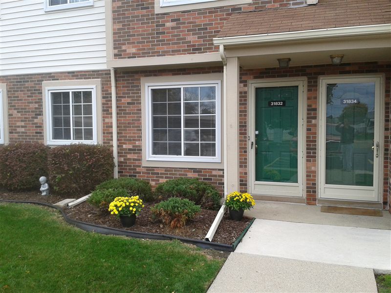 Primary Photo - 31832 Kelly Rd
