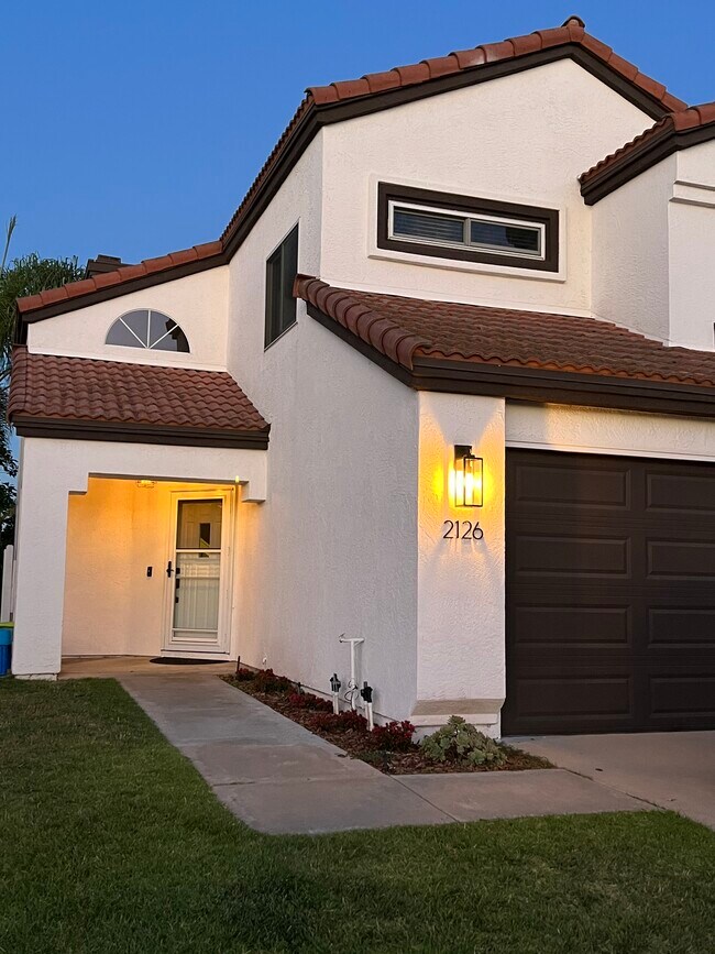 Foto del edificio - 2126 Shoreview Pl