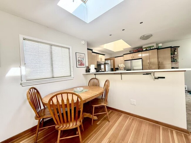 Building Photo - 4955 Marine Dr