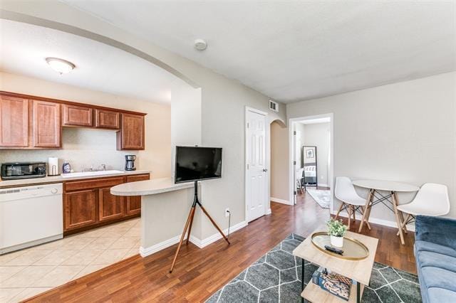 Building Photo - 5814 Worth St