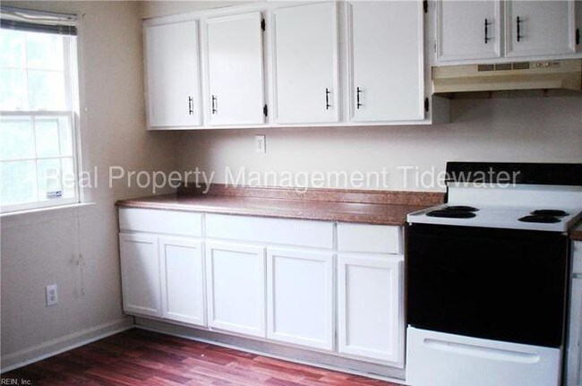 Foto del edificio - 3746 Cape Henry Ave