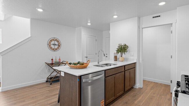 Foto del edificio - 1505 E 720 N