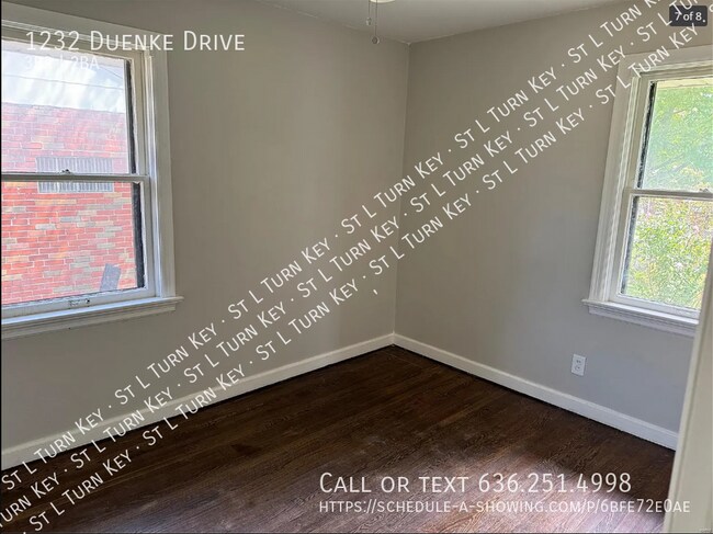 Foto del edificio - 1232 Duenke Dr