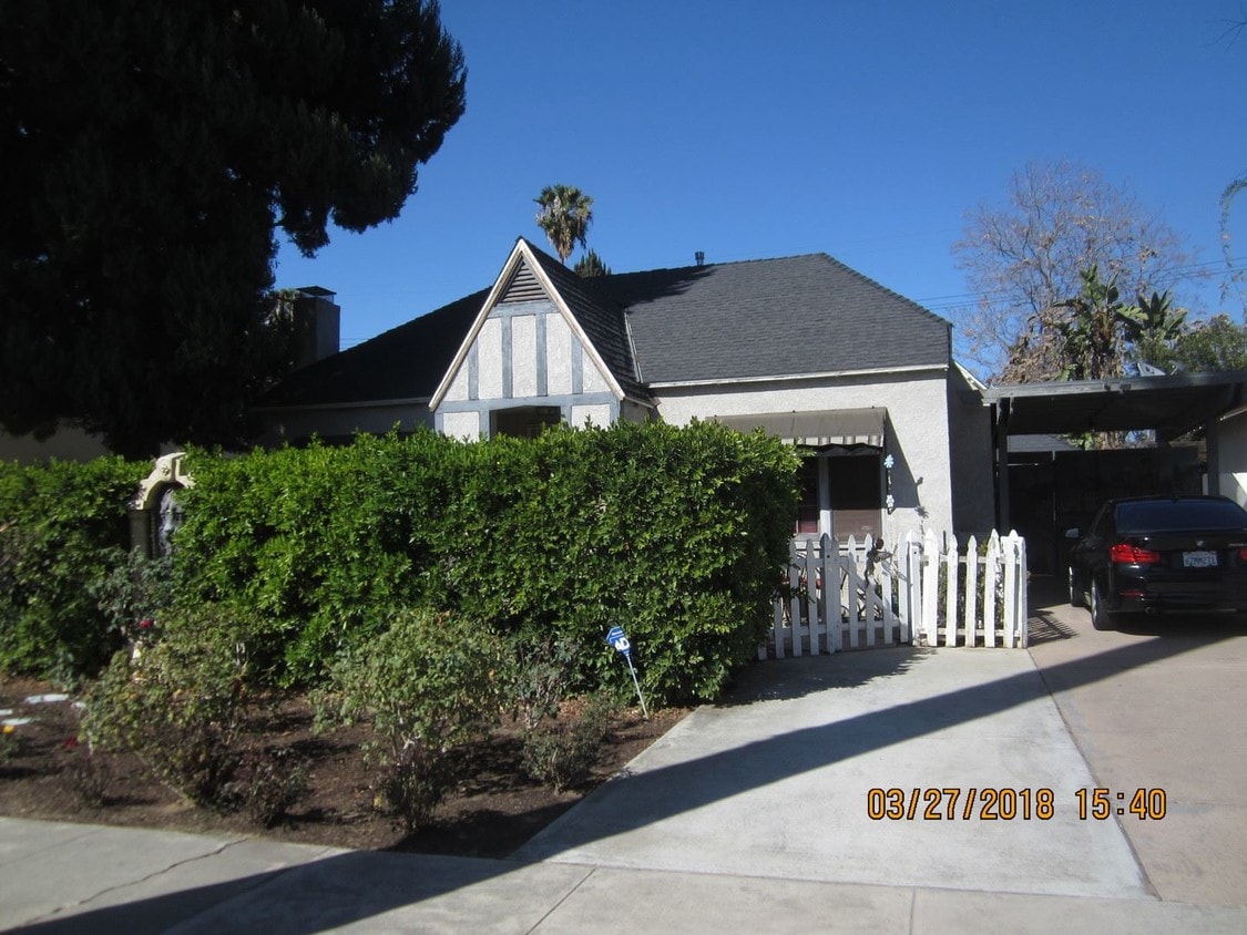 3481 Bandini Ave, Riverside, CA 92506 House for Rent in Riverside, CA