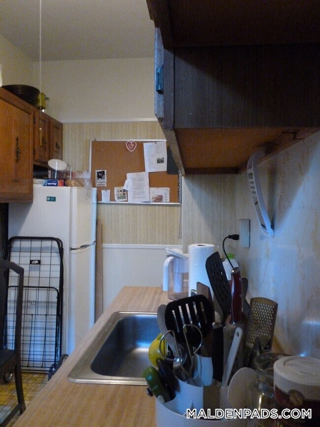 Building Photo - 17-19-19 Washington St S