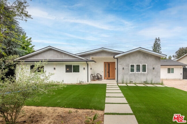 Building Photo - 4629 Cerro Verde Pl