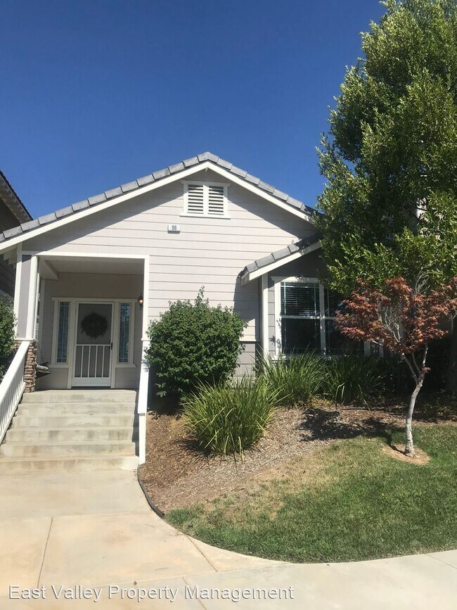 Building Photo - 96 Orangewood Ct