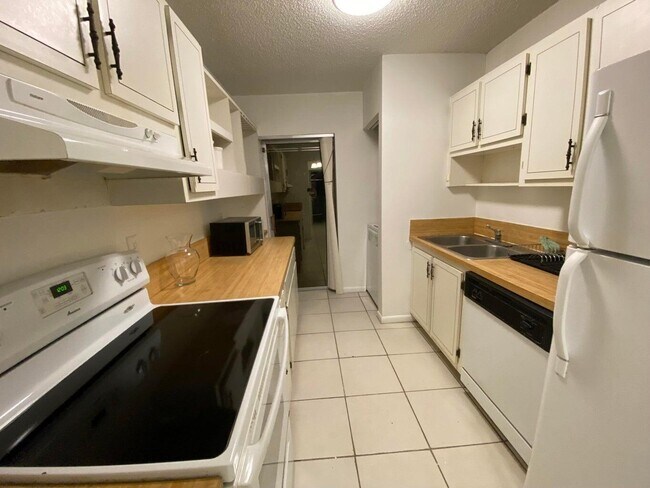 Foto del edificio - 3001 NW 4th Terrace