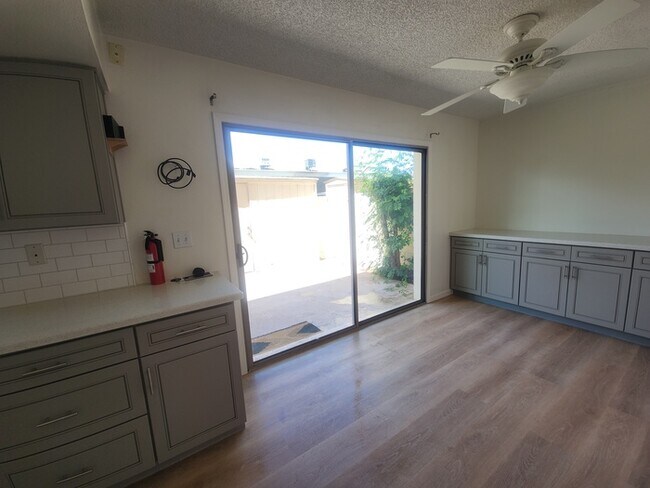 Foto del edificio - 3811 S Mill Ave