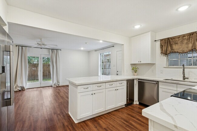 Foto del edificio - 1415 Homer St