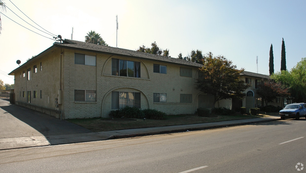 37823788 E Ashlan Ave, Fresno, CA 93726 Apartments in Fresno, CA