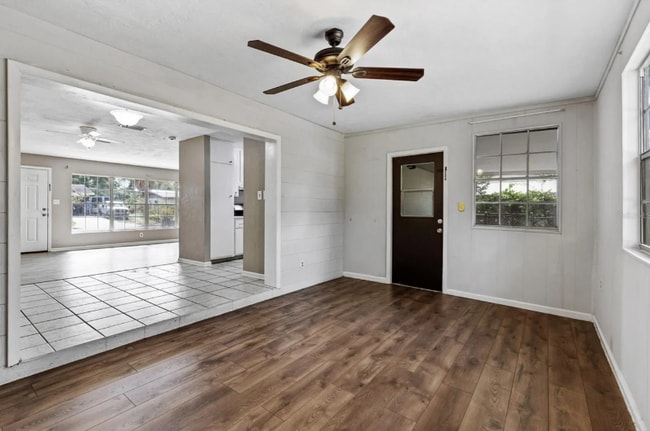Foto del edificio - 3238 NW 52nd Pl
