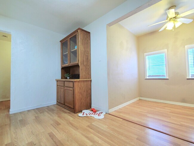 Building Photo - 3512 N Holman Ct