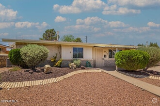 Building Photo - 2125 Pacheco Dr
