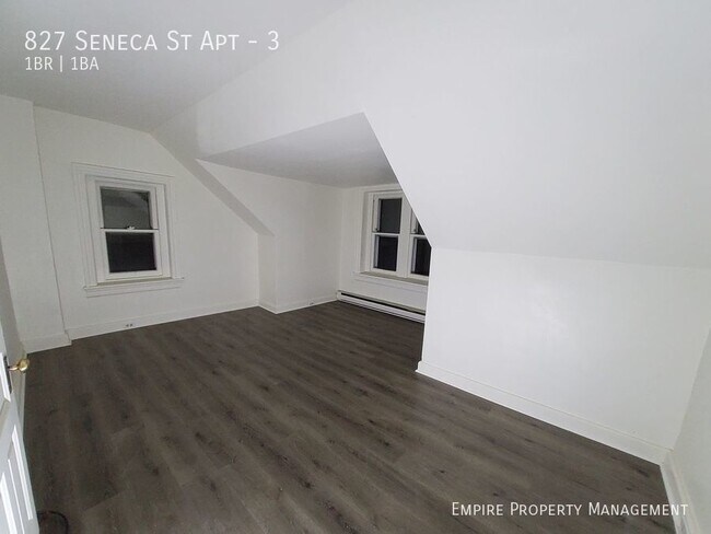 Foto del edificio - 827 Seneca St