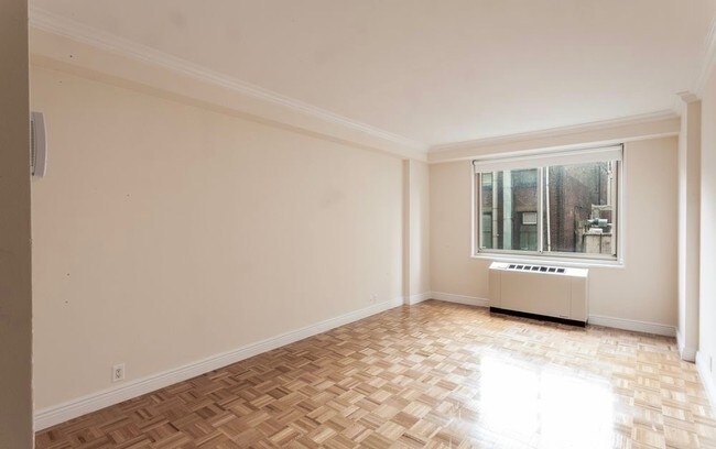 Foto del edificio - 52 W 15th St