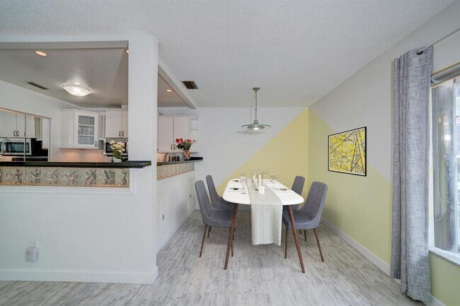 Foto del edificio - 7223 San Luis Ct