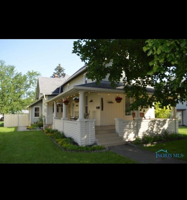Primary Photo - 411 E High St