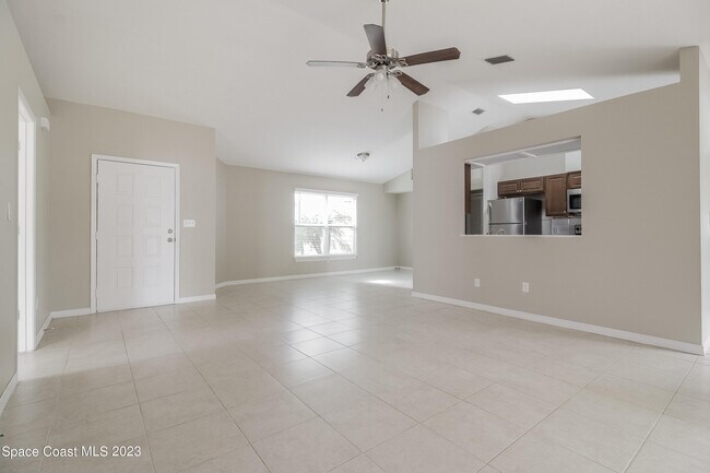 Foto del edificio - 370 Dandurand St SW