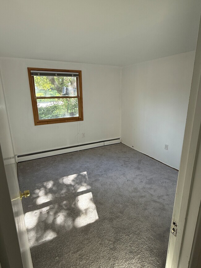 Foto del edificio - 2224 Montgomery Ave
