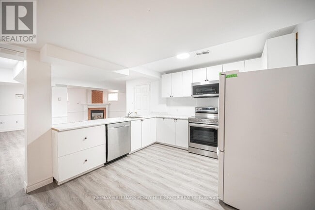 Building Photo - 30 Brouwer Crescent